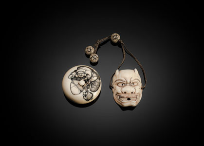<b>Manju mit Daikoku und Hannya-Maske aus Elfenbein</b> <b>Manju mit Daikoku und Hannya-Maske aus Elfenbein</b>