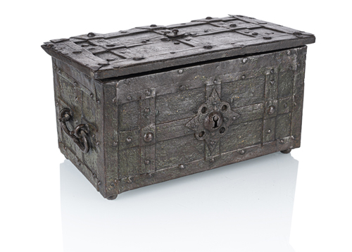 <b>A GERMAN WROUGHT IRON CHEST</b>