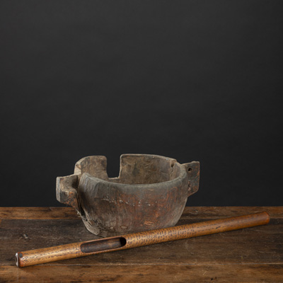 <b>A WOOD BOWL AND INSCRIBED HOLLOW BAMBOO STAFF</b>