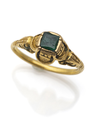 <b>Renaissance-Ring mit Smaragd</b>