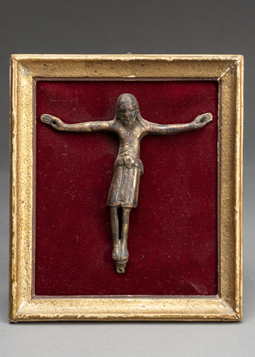 <b>A ROMANESQUE BRONZE FIGURE OF THE CRUCIFIED CHRIST</b>