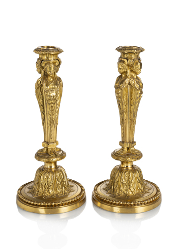 <b>Paar Kerzenständer im Louis XVI Stil</b>