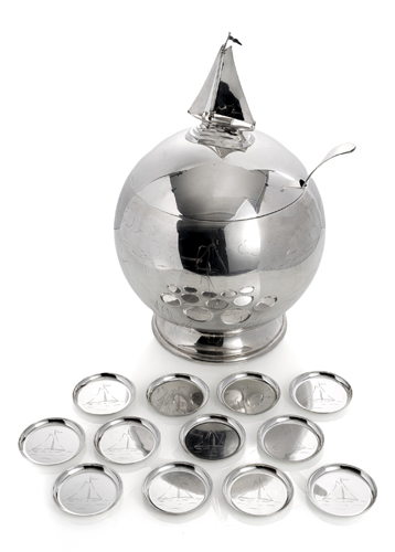 <b>Grosses Bowlengefäß aus Silber mit 12 Untersetzern für Gläser</b>