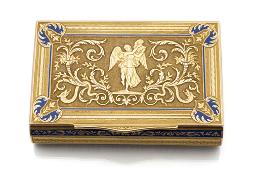 <b>A TWO COLOUR GOLD AND ENAMEL SNUFF BOX</b>