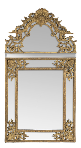 <b>A Regence carved giltwood mirror</b>