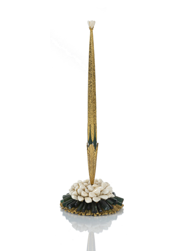 <b>A FINE GOLD AND ENAMEL BALL PEN AND STAND</b>