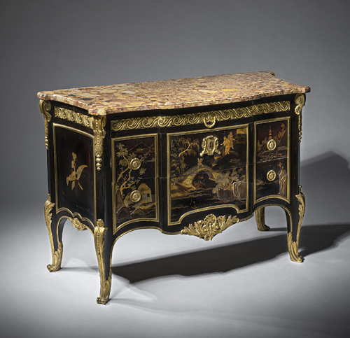 <b>An exceptional  late Louis XV ormolu mounted black and gilt lacquered commode</b>