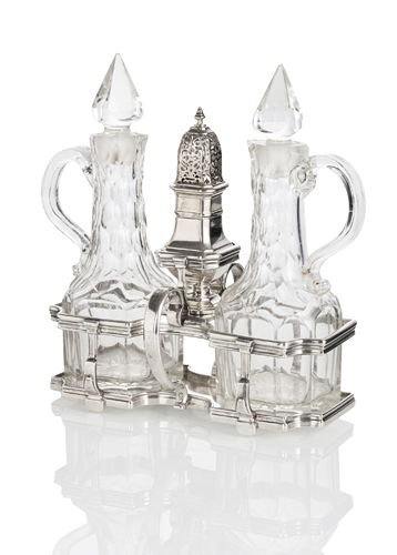 <b>A DUTCH SILVER AND GLASS OIL AND VINAGER SET</b>