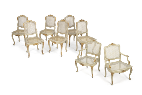 <b>A LOUIS XV CREAM PAINTED AND PARCEL GILT SET OF SEAT FURNITURE</b>