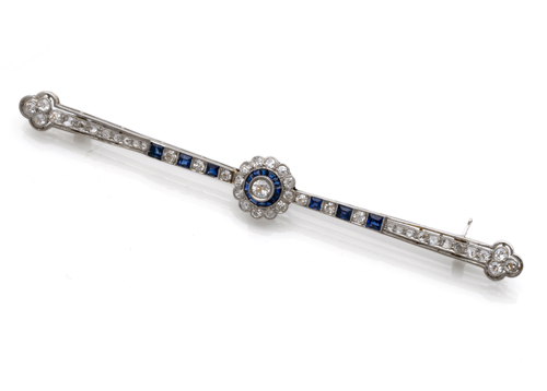 <b>An art Deco -sapphire diamond Platinum brooch</b>