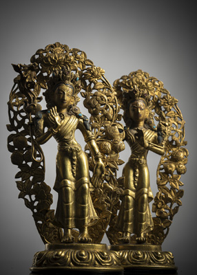 <b>Paar feuervergoldete Bronzefiguren von Padmapani und Vajrapani</b>