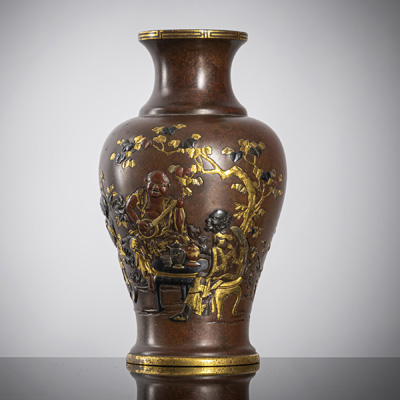 <b>A FINE BRONZE AND MIXED METAL VASE</b>