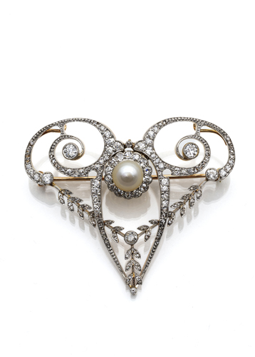 <b>A Large and magnificent Belle Époque pearl and diamond brooch</b>