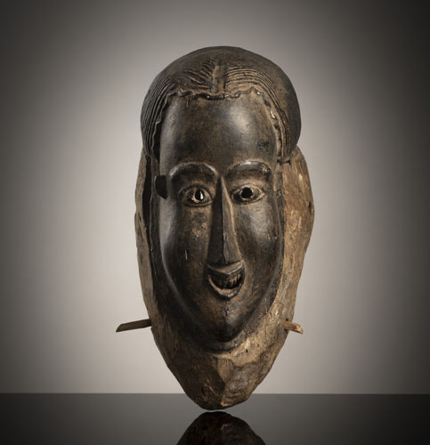 <b>A fine wood mask</b> <b>A fine wood mask</b>